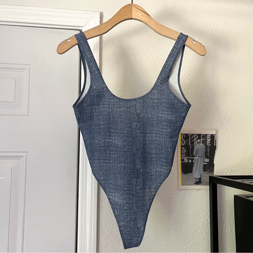 LAINA RAUMA blue scoop back backless sleeveless‎ knit bodysuit